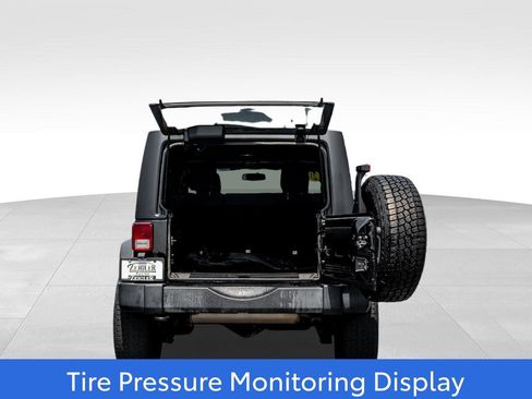 Used 2018 Jeep Wrangler Unlimited Sport S AWD/4WD image 10