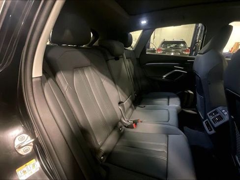 Used 2025 Audi Q5 Prestige AWD/4WD image 27