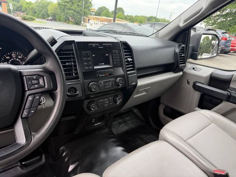 Used 2016 Ford F150 XL w/ Equipment Group 101A Mid RWD image 14