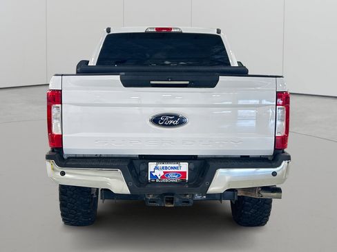 Used 2019 Ford F250 Lariat w/ Lariat Ultimate Package AWD/4WD image 6