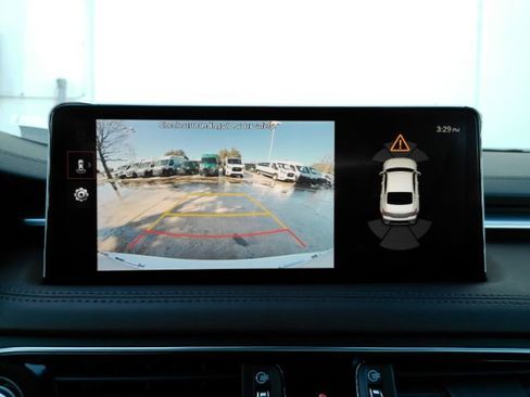 Used 2022 Genesis G70 2.0T w/ Prestige Package image 10