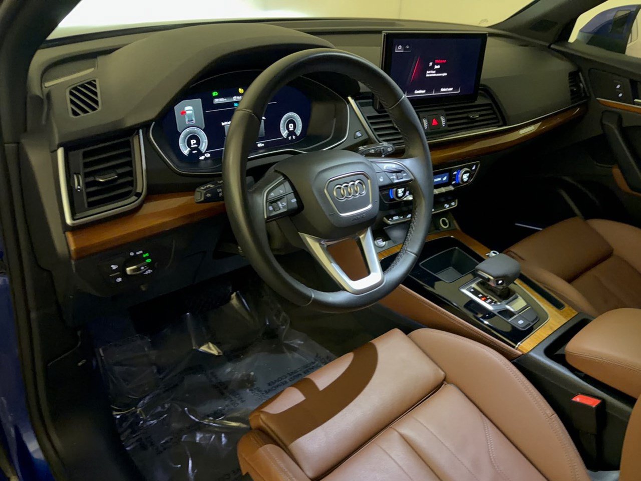 Used 2023 Audi Q5 e Premium Plus w/ Premium Plus Package AWD/4WD image 4