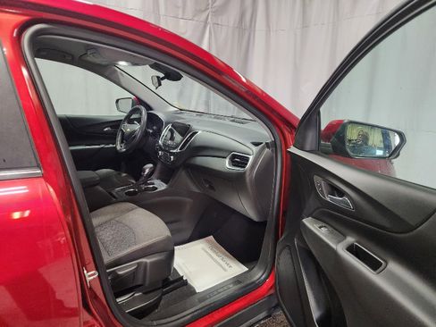 Used 2022 Chevrolet Equinox LT image 11