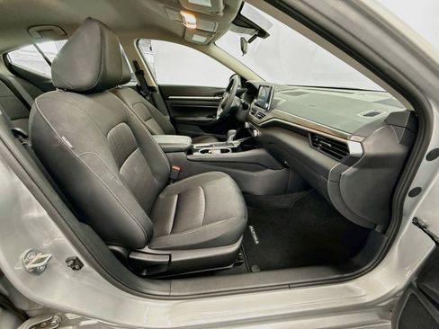 Used 2023 Nissan Altima 2.5 SV FWD image 28