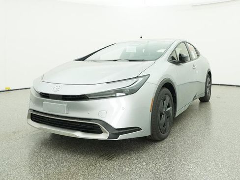 New 2026 Toyota Prius Plug-In Hybrid FWD image 36