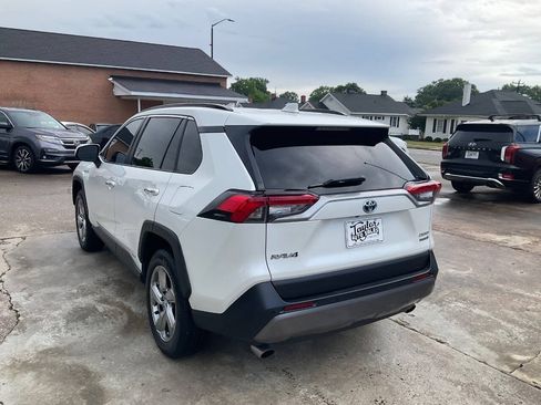 Used 2020 Toyota RAV4 Limited AWD/4WD image 7