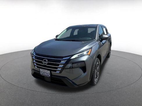 Used 2025 Nissan Rogue SV FWD image 7