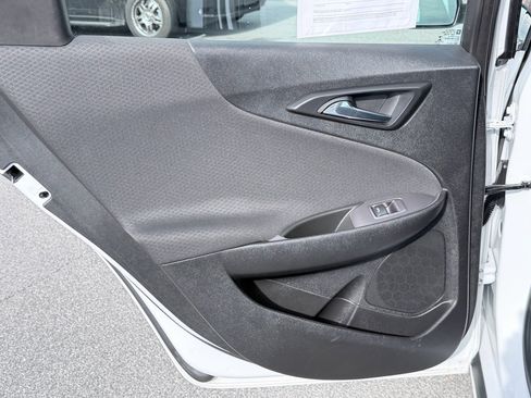 Used 2021 Chevrolet Malibu LS FWD image 28