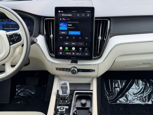 Certified 2026 Volvo XC60 B5 Ultra AWD/4WD image 14