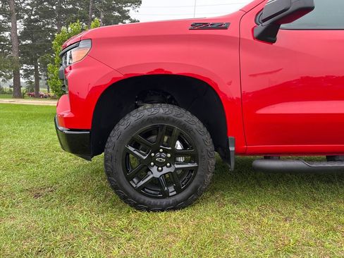 Used 2025 Chevrolet Silverado 1500 Custom Trail Boss w/ Dark Appearance Package AWD/4WD image 58