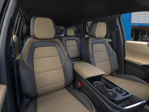 New 2026 Chevrolet Equinox ACTIV w/ Convenience Package III FWD image 16