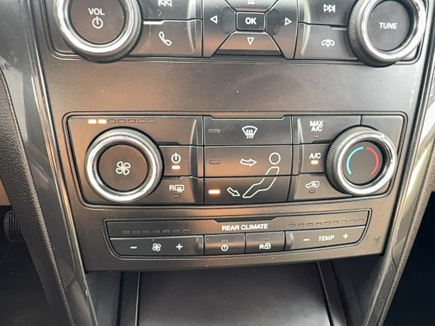 Used 2018 Ford Explorer 4WD image 21