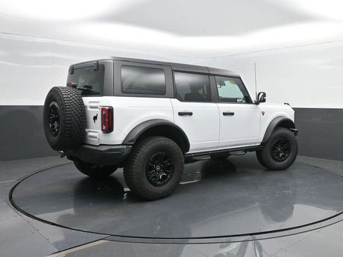 Used 2022 Ford Bronco Badlands image 2