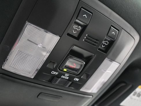 Used 2023 Lexus GX 460 w/ Black Line Special Edition AWD/4WD image 26