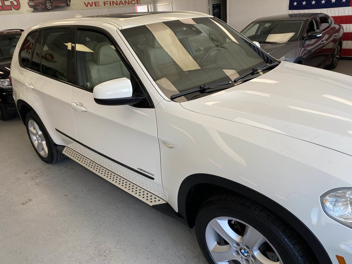 Used 2010 BMW X5 xDrive30i AWD/4WD image 4