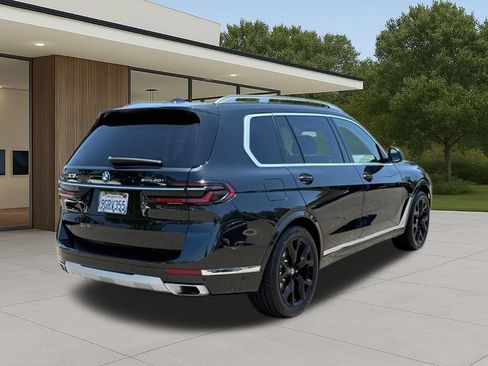 Certified 2024 BMW X7 xDrive40i w/ Premium Package AWD/4WD image 8