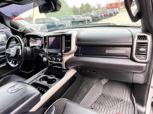 Used 2019 RAM 1500 Laramie w/ Sport Appearance Package image 10