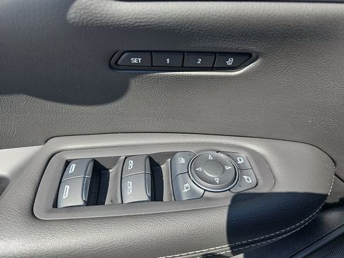 Used 2025 Cadillac XT6 Premium Luxury w/ LPO, Floor Liner Package image 29