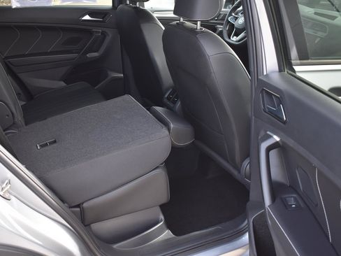 Used 2024 Volkswagen Tiguan SE R-Line w/ MDO Package, Two-Row image 15