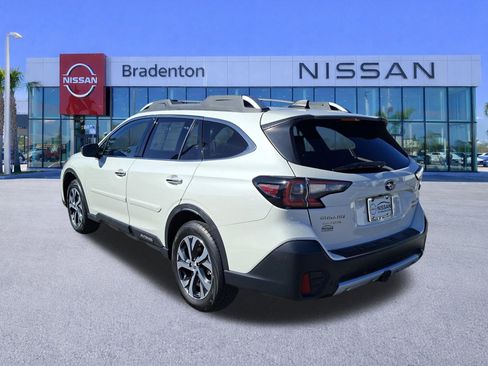 Used 2022 Subaru Outback Touring AWD/4WD image 7