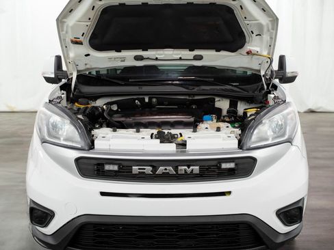 Used 2021 RAM ProMaster City Tradesman SLT image 2