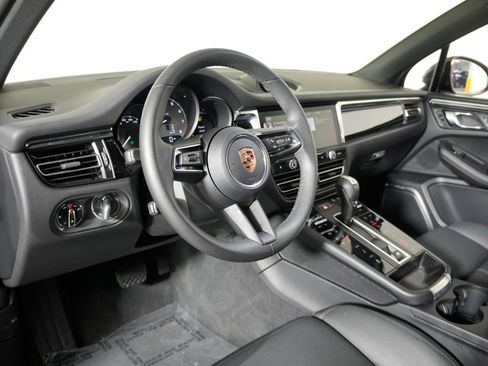 Used 2026 Porsche Macan S AWD/4WD image 4