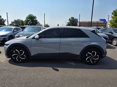 Used 2024 Hyundai Ioniq 5 SEL AWD/4WD image 12