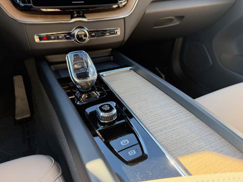 New 2026 Volvo XC60 B5 Plus w/ Protection Package Premier image 12