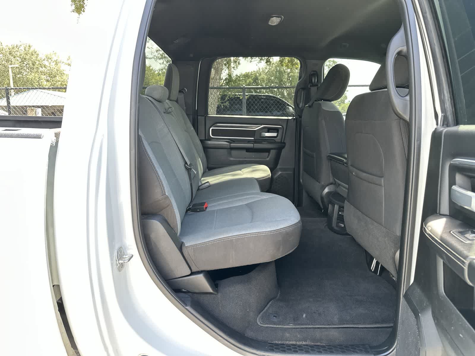 Used 2024 RAM 3500 Big Horn AWD/4WD image 18