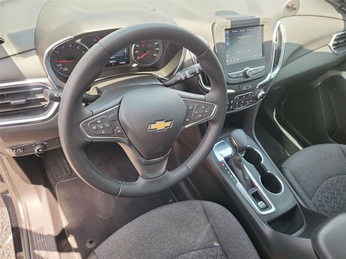 Used 2024 Chevrolet Equinox LT FWD image 10