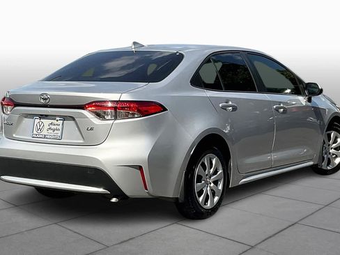 Used 2020 Toyota Corolla LE image 12