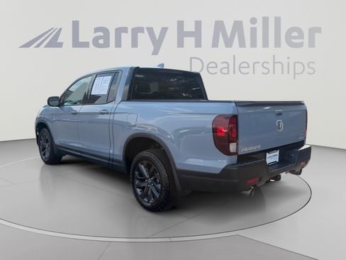 Used 2023 Honda Ridgeline Sport image 3