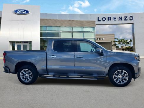 Used 2019 Chevrolet Silverado 1500 High Country w/ Technology Package image 4