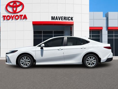 New 2026 Toyota Camry LE FWD image 2