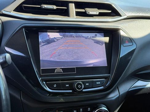 Used 2021 Chevrolet TrailBlazer LT w/ Premium Seating Package image 24