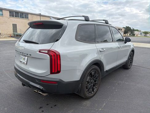 Certified 2022 Kia Telluride EX w/ EX Premium Package AWD/4WD image 5