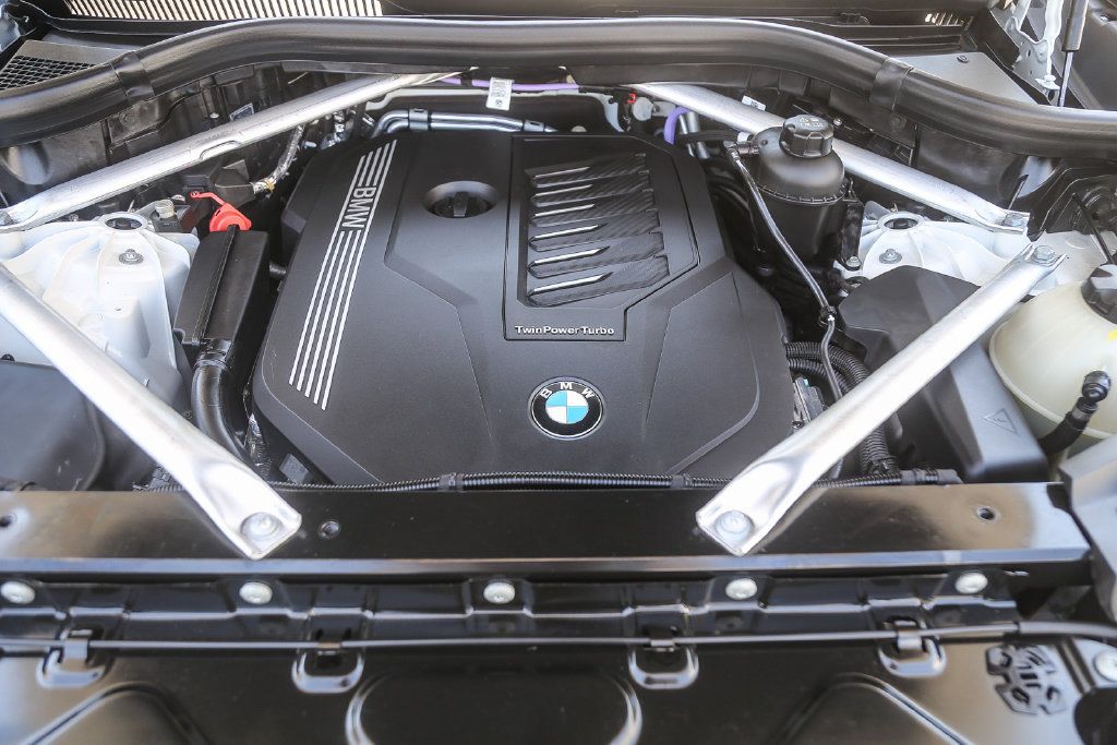 Used 2023 BMW X5 sDrive40i w/ Parking Assistance Package RWD image 23