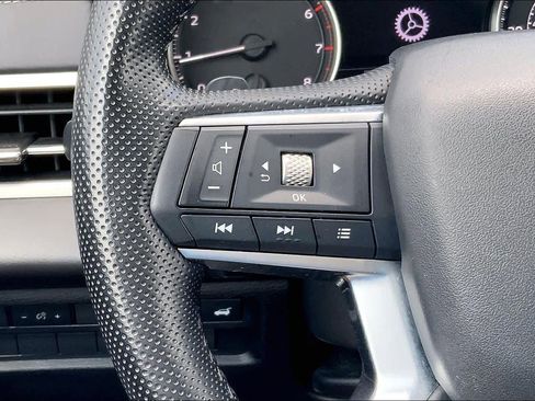 Used 2024 Mitsubishi Outlander SE AWD/4WD image 23