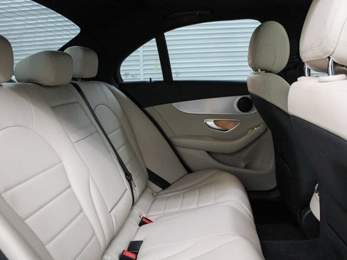 Used 2020 Mercedes-Benz C 300 Sedan image 28