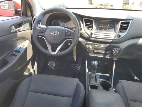 Used 2018 Hyundai Tucson SEL image 10