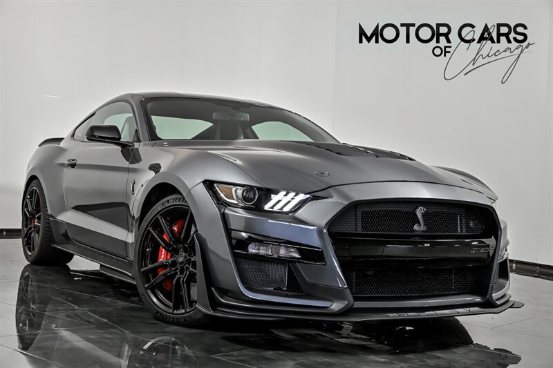 Used 2022 Ford Mustang Shelby GT500 w/ Technology Package RWD image 1