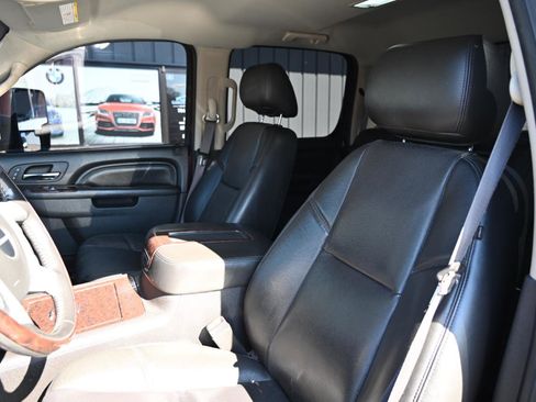 Used 2014 GMC Sierra 2500 Denali w/ Snow Plow Prep Package image 20