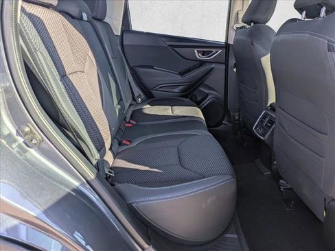 Used 2022 Subaru Forester Premium AWD/4WD image 19