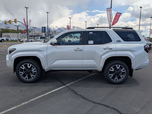 New 2026 Toyota 4Runner TRD Sport AWD/4WD image 2