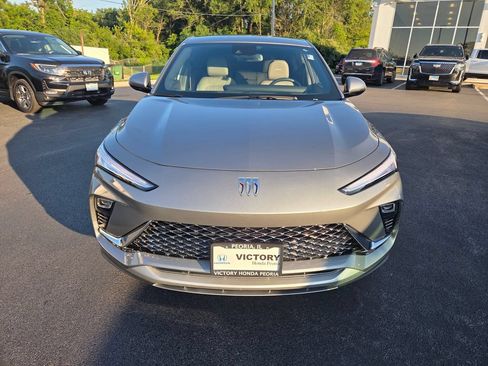 Used 2026 Buick Envista Avenir FWD image 3