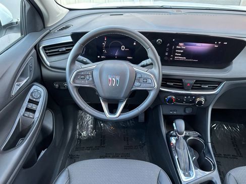 Used 2025 Buick Encore GX Preferred image 32