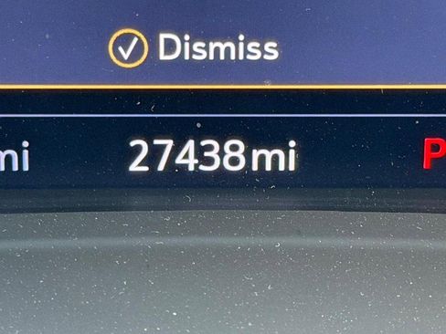 Used 2023 Buick Envision Essence FWD image 21