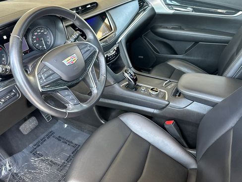 Used 2023 Cadillac XT5 Premium Luxury w/ Technology Package FWD image 10
