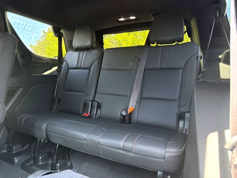 Used 2021 Chevrolet Tahoe RST w/ Luxury Package AWD/4WD image 9
