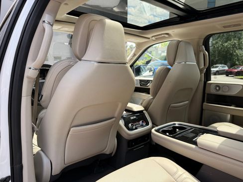 Used 2019 Lincoln Navigator L Reserve AWD/4WD image 35